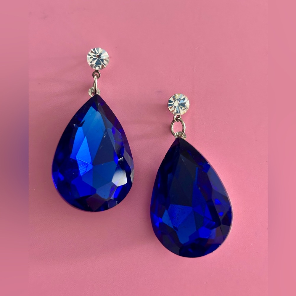 Pear Shaped Drop Earrings Blue Stone Evening Dressy Silver Wedding Diamond